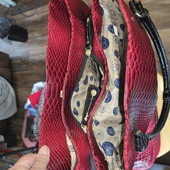 SAMANTHA BROWN - TOTE- Weekender - elegant Red and Black Croc Embossed Gold - Picture 9 of 16